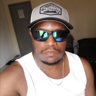 zingwech's profile picture. Being alive....