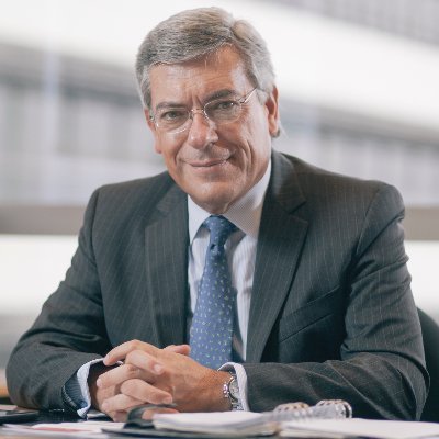 Presidente Ejecutivo de @TerniumArg.
Ingeniero Industrial ITBA. Casado con Maria Luisa. 5 Hijos, 7 nietos. Hincha de @EdelpOficial.