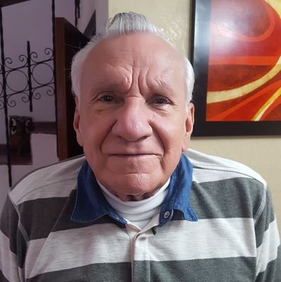 ex trabajador del IESS.  Jubilado.
SEGUIDOR A MUERTE .  DE LA REVOLUCION CIUDADANA DEL SOCIALISMO PROGRESISTA Y DE RAFAEL CORREA, LUCHADOR INCANSABLE