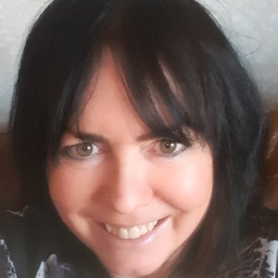 MagentaDeVino's profile picture. @ukmortgageprisoner #ukmortgageprisoner
#punk #purplegirlspunkrock @purplegirlspunkrockpage