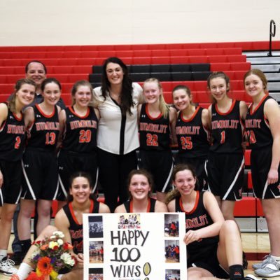 aajones15's profile picture. Former Gorilla WBB Player/Coach OAGAAG 🦍 🏀