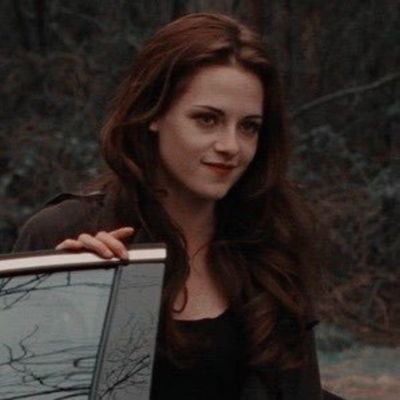 BelllasLullaby's profile picture. ❝ I like the night. Without the dark, we'd never see the stars. ❞