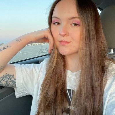 it’s lana del rey’s world and i’m just living in it