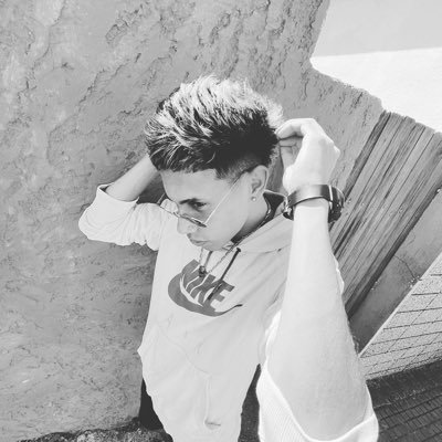 •💈Barbero💈 •Cáncer♋ •👉🏻No tengo todo calculado ni mi vida resuelta pero tengo una sonrisa y es pero una de vuelta👈🏼