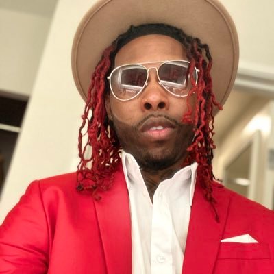 Celebrity Barber / Loctician in Atlanta. Mississippi raised ! Licensed Barber Instructor and owner of Hollywood Cuts Barbering School 💈💈💈💈🔥ATL/MS Barber