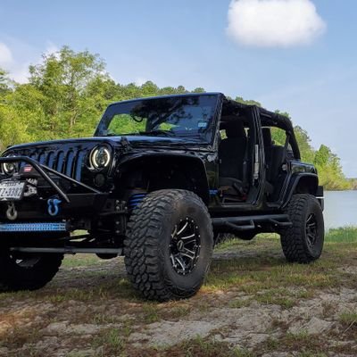 Livewires1212's profile picture. 