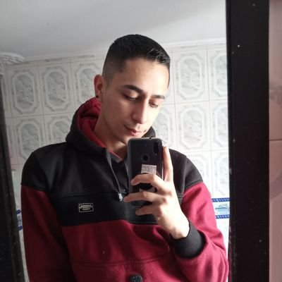 alezhitokllar's profile picture. Que visaje las vueltas que da la vida.