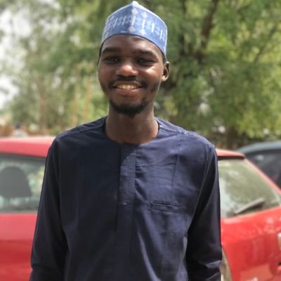 firstly Allah secondly Fams thirdly prodouly Muslim, Fans of Liverpool football team, fav ♥️ black and gold vanilla ice cream and cake Enthusiant 2pac Shakur Nw