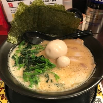 グルテンフリーな浪人生。好物はラーメン。 逆転合格を目指す私文。現役全落ち。