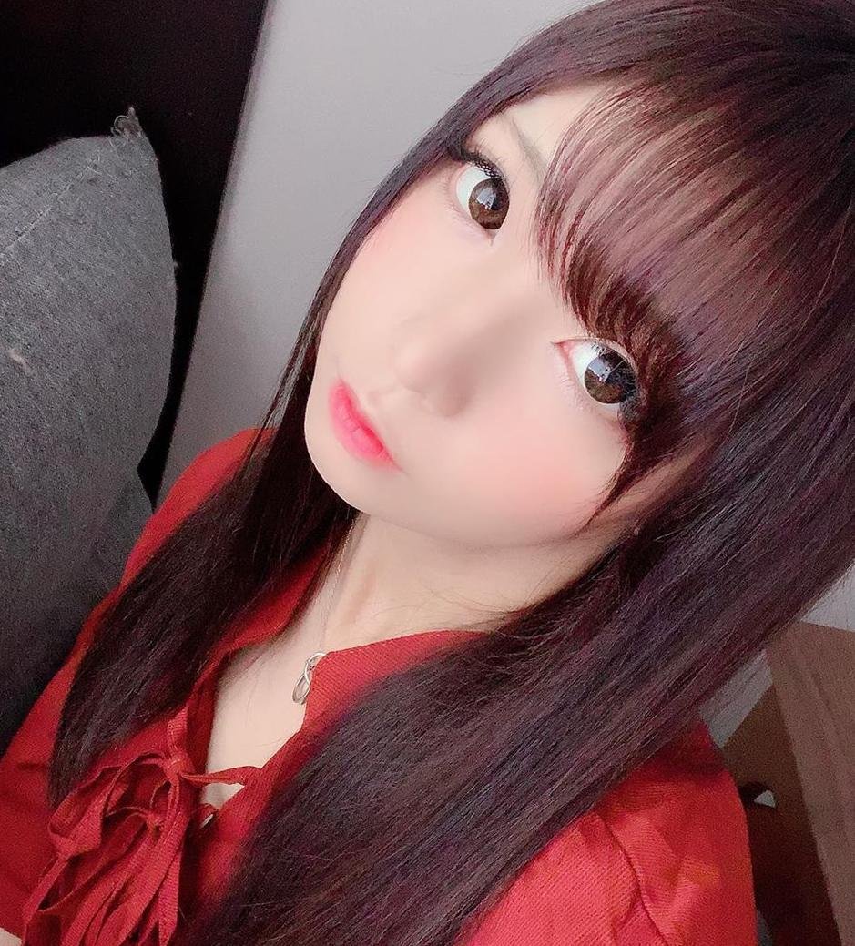 セフレになりたいな(///∇︎///) 早くフォーして、写真を見てみて！