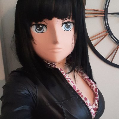 I am Nico Robin Kigurumi (not much else to say tbh 😝)