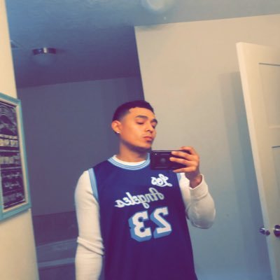 FresNOZoe's profile picture. When I was 11 I turned 13 cus ion fuck with 12