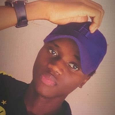 welcome 🙏🏼🔥only peace ☮️
🇸🇳🇱🇷 tijiaane thi xol❤️❤️🌻Dip doundou guiss🤘Barça◀️Tottenham❤️tymaah baller ma basketteuse🏀 historien et chercheur✌️عسى الله