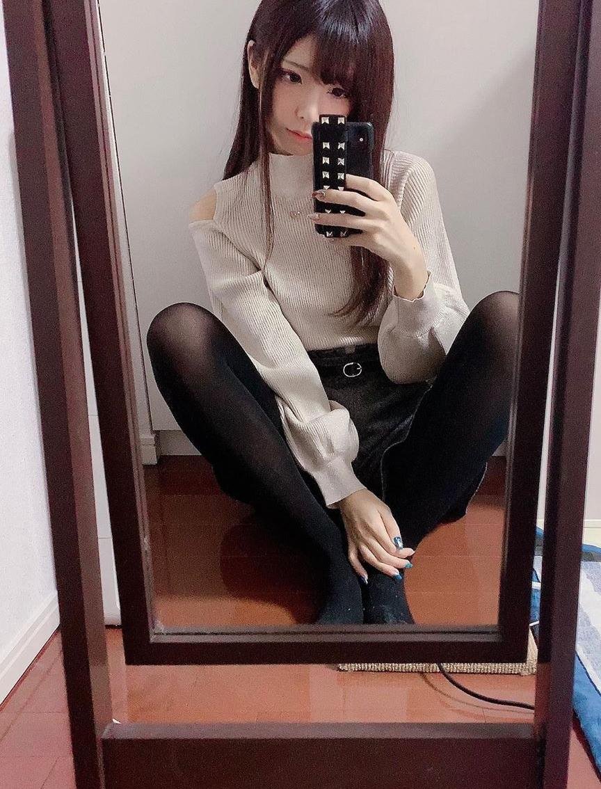 めっちゃさみしいよ～ あーあ、誰かそばにいたら、・・・ ねえ、フォーしてくれないの？ いい写真見せるからさ(^_-)-☆