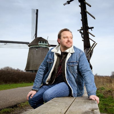 HBM b.d.| politicoloog| Koers| Ajax| Volkshuisvesting| Reizen| Oostzaan| Linkshandig, rechtsbenig & vh 'De Beul van De Heul'