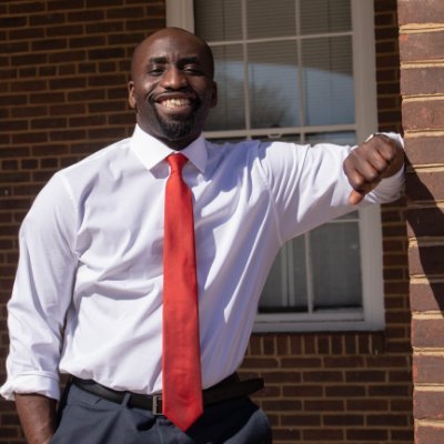 Community Organizer. Tenant Leader. Entrepreneur. Minister. Fighter 4 working ppl, Husband & Father. I'm Kevin Harris & I'm running for Alexandria City Council.