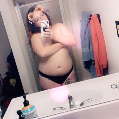 JessieBearHuggs's profile picture. 21 year old submissive brat 👅 I want you to tie me up and leave your mark on me 🤤 Check out my OnlyFans for tons of kinky fun