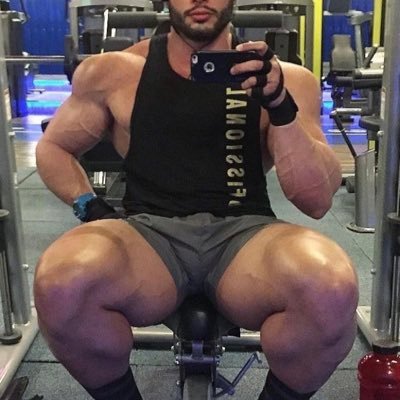 Huge cock, huge muscle