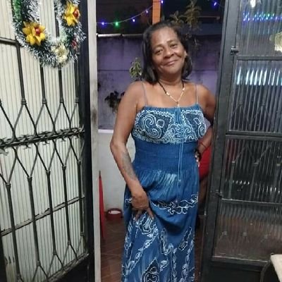 ana19601's profile picture. Eu sou assim
Um pedacinho bom
Outro ruim.
Ninguém é perfeito
E comigo não seria diferente.
Cometo erros
e acertos.
Busco sempre melhorar.