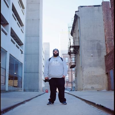 Fluffy_Photo's profile picture. I make adult money so I buy toys!