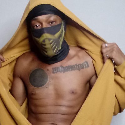 Blk bi vers male half of @dnjfantasy showing off Follow me and us for the best black 🍆 &🍑 content dms open 4 custom content and FT rates