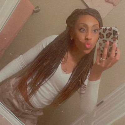 KoRi_LeIgH4's profile picture. 