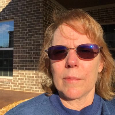 Holly32951345's profile picture. 