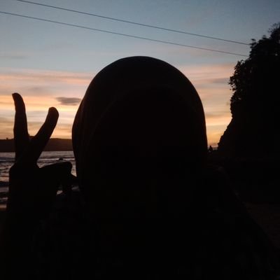satusisisaja_'s profile picture. Sebagian isi kepalaku...