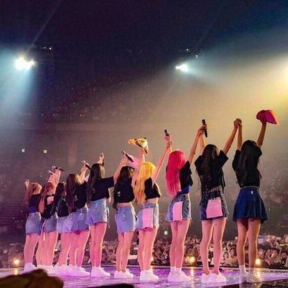 180818 Kwave3⭐230918 IdealCut ⭐ 131018 IkonContinueTour⭐230219 BlackpinkInYourArea⭐140419 Chungha⭐160219SaemFansign⭐220619 MonstaXWereAreHere⭐290619 GogoGfriend
