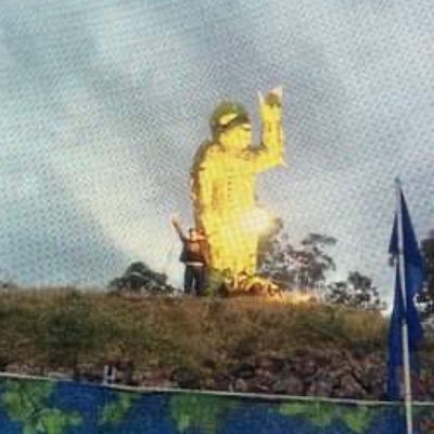 Sausage_n_Chips's profile picture. I'm so into you right now.