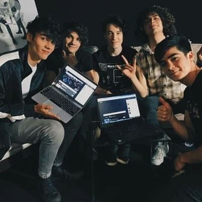 siempre juntos siempre 💓
Couder desde los 8 y ahora casi 15