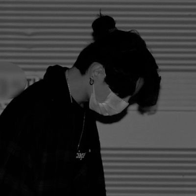 𝟳′일곱⋅ 𝗐𝖾 𝗐𝖾𝗋𝖾 𝗼𝗻𝗹𝘆 𝘀𝗲𝘃𝗲𝗻, 𝖻𝗎𝗍 𝗐𝖾 𝗁𝖺𝗏𝖾 𝘆𝗼𝘂 𝗮𝗹𝗹
 °