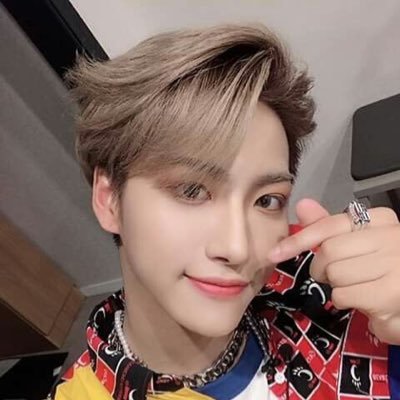 ateez bts exo nct 127 nct wish riize txt zerobaseone