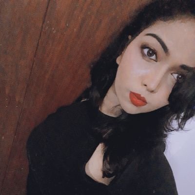 Iam_Lillyy's profile picture. I come back stronger than 90's trend.