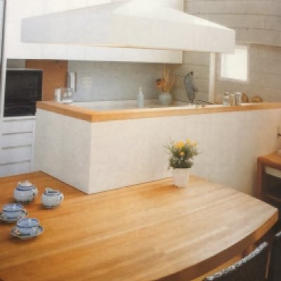 japanonese's profile picture. 迷ってますね！