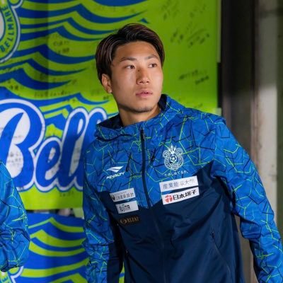 中泉尾JSC→セレッソ大阪U-12.U-15→東山高校→福島ユナイテッドFC→湘南ベルマーレ 18