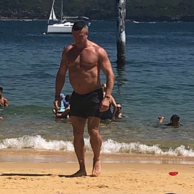 Robz73895448's profile picture. 