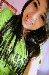 ϟϟϟ
❝ Eu vivo e, vivo mesmo, cada segundo aqui é importante, de fôrmα inesplicavel,
     [...]'⁴ essencial é ser feliz ❞