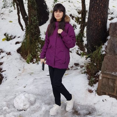 MairaMazhar10's profile picture. 