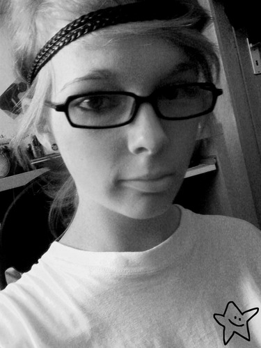 LittleSharon94's profile picture. 