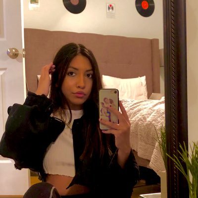 cynthiamarroo's profile picture. 