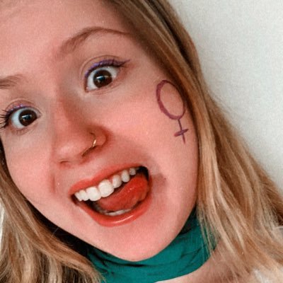merope96's profile picture. Never odd or even. 🥨 Roedor disfrazado de morra en constante crisis existencial. (ella-she/her) 💚
