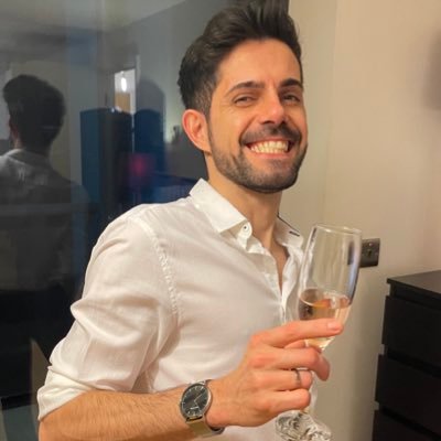 SouzaCapeletti's profile picture. 