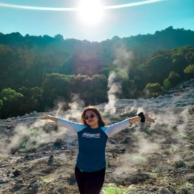 yaniBurn's profile picture. 자유와 모험 ! 💪
98 | MWT 15' | WORK