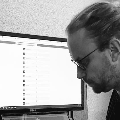 LegalBot1's profile picture. Leading digital transformation in legal industry. Design and implementation of digital processes and automation. Author of No Cost Contract Automation