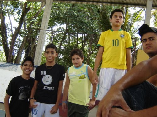 eae me segue ? :D