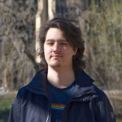 💻 Programmer & Tech-Nerd,
🦅 Open Sorce Contributer,
✏ Fachartikel Autor