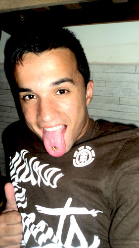 Saalvee RAAPA rsrs Segue aii sigo de voolta  ;DD add no Orkut & no facebook tbm  '  http://t.co/bLPoMXAwg5 →