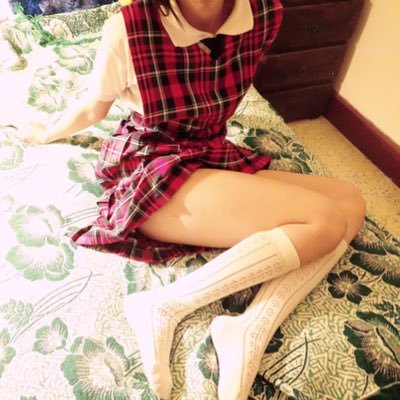 Sophia Bellee 💕 on Twitter: "Holiii babys🙌🥰🥰 les gusta como se me ve mi calzón rosita ? https