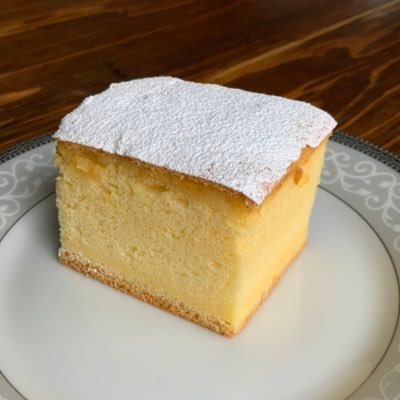 takeout🆗中華料理屋二代目店主👨‍🍳東京某有名店の元パティシエ🍰料理からデザートまで美味しく😋季節感のある安心で優しい味わいを目指してます🍽☎️0534493265🈺☀️11:30～14:30(LO) 🌃17:30～20:00(LO) 定休日：月・火 #浜松ランチ #台湾カステラ #中華